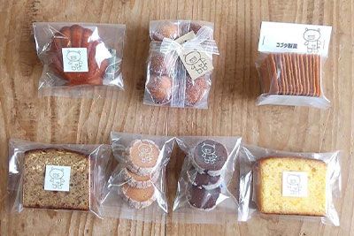 人気商品の鈴カステラやパウンドケーキ